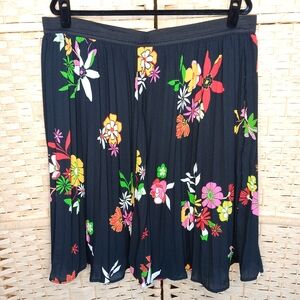 Modcloth Pleated Floral A-Line Skirt